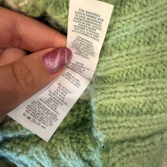 Aerie Green and Cream Cowl Neck Sweater NWOT - Picture 5 of 7